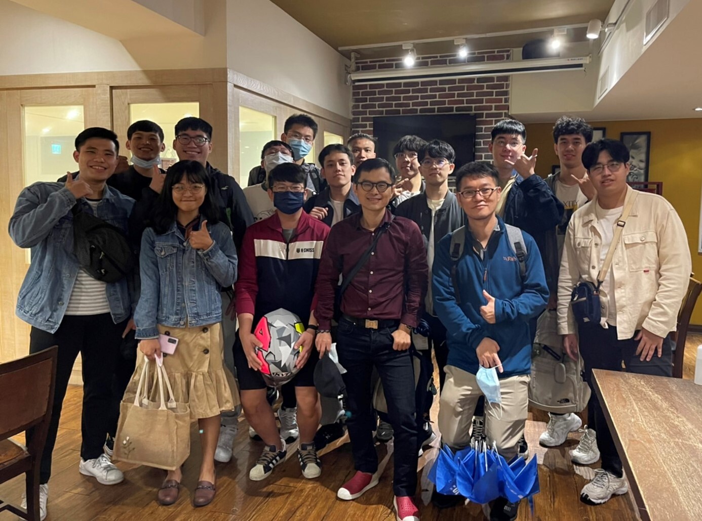 貳樓餐廳2